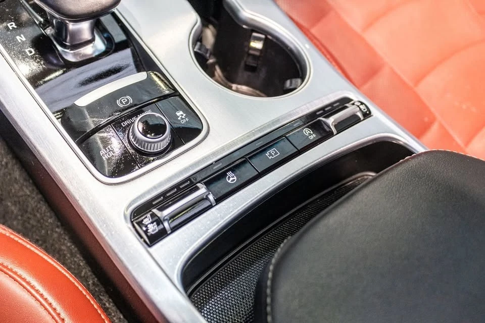 2023 Kia Stinger GT - Image 16 of 20