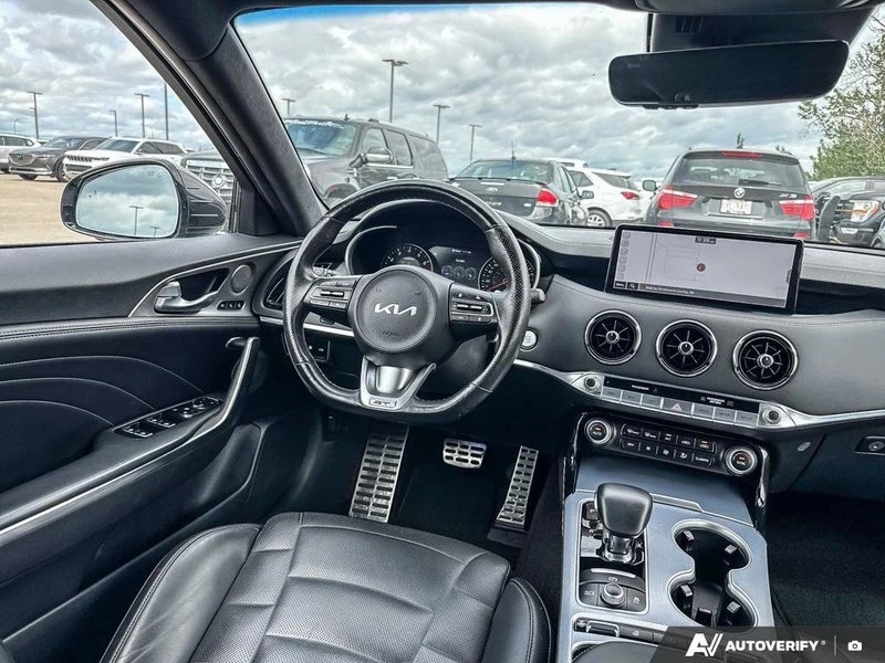 2023 Kia Stinger GT - Image 9 of 20
