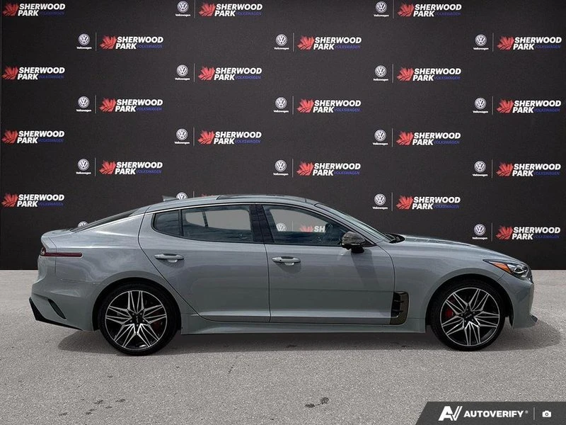 2023 Kia Stinger GT - Image 8 of 20