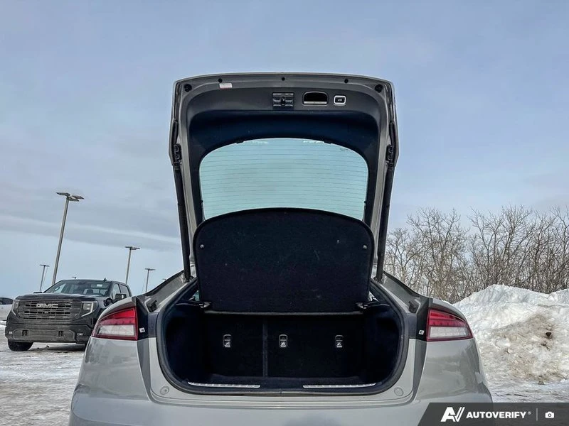 2023 Kia Stinger GT - Image 15 of 19