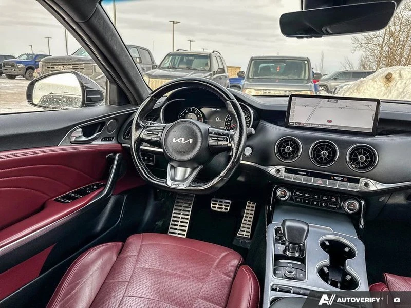 2023 Kia Stinger GT - Image 9 of 20