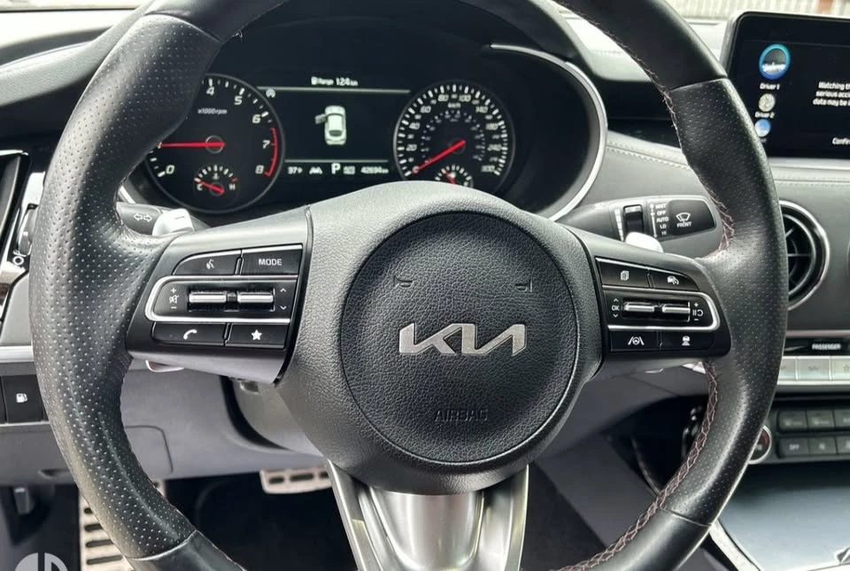 2023 Kia Stinger GT - Image 6 of 13