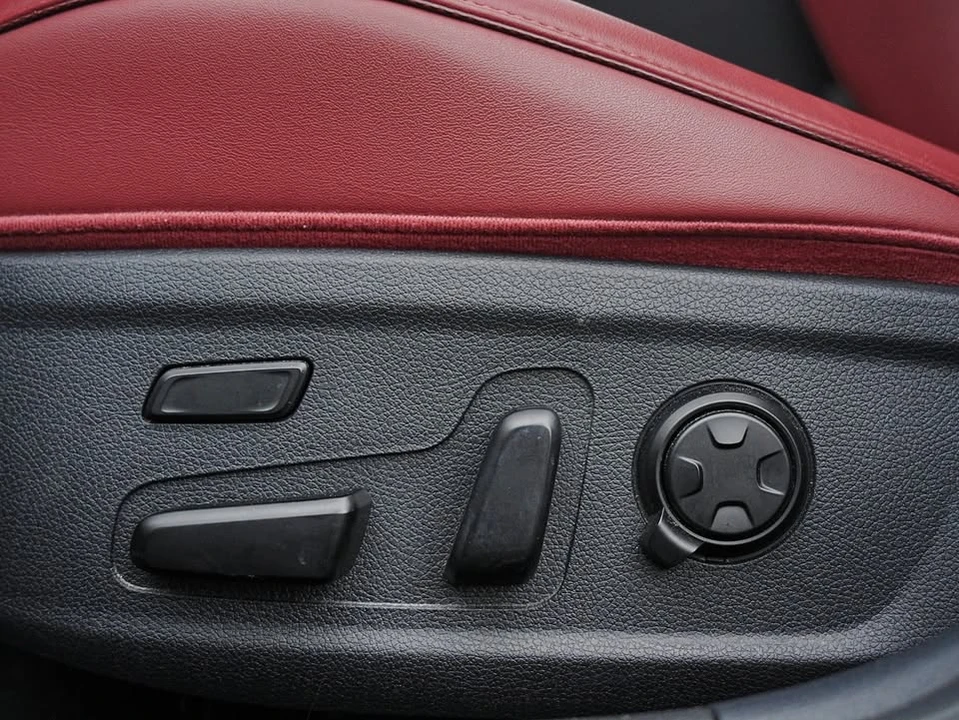 2023 Kia Stinger GT - Image 9 of 20