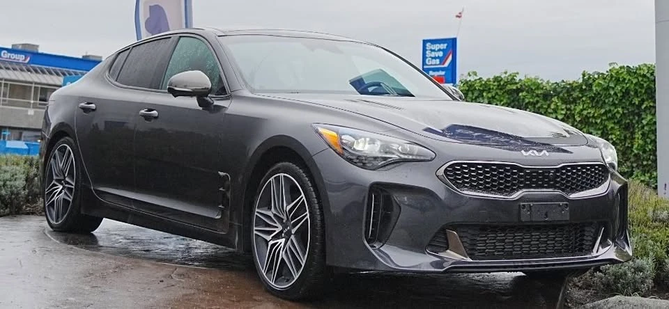 2023 Kia Stinger GT - Image 2 of 20
