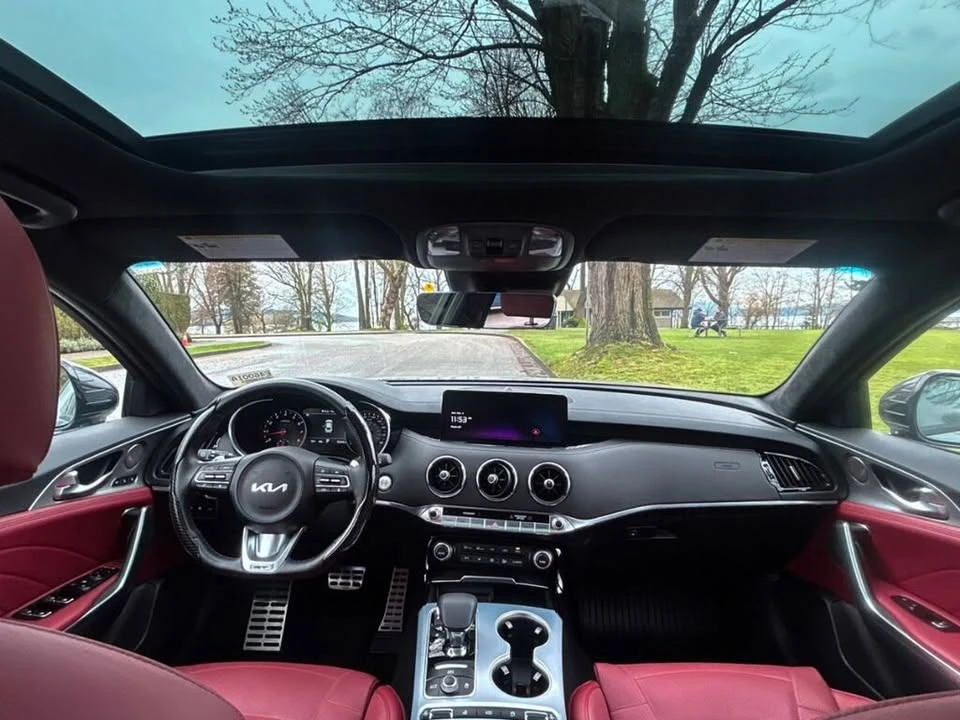 2023 Kia Stinger GT - Image 14 of 20