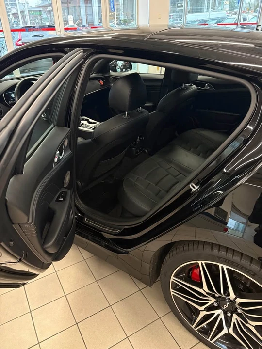 2023 Kia Stinger GT - Image 6 of 7