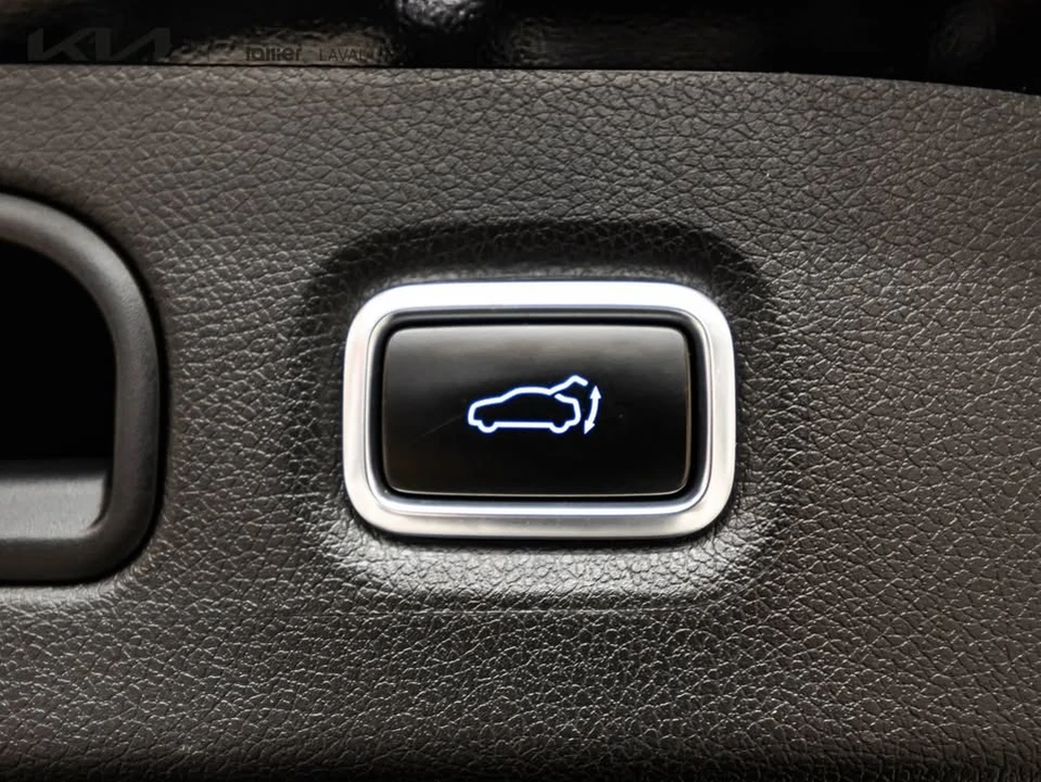 2023 Kia Stinger GT - Image 13 of 20