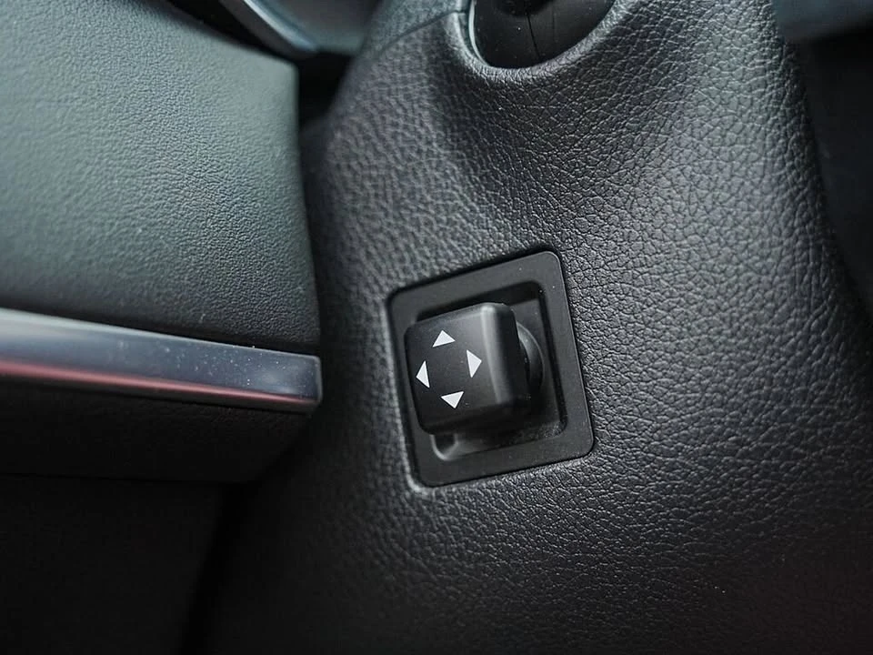 2023 Kia Stinger GT - Image 13 of 19