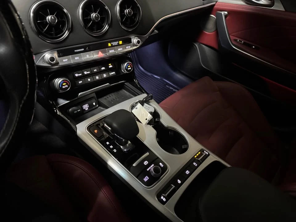 2023 Kia Stinger GT - Image 12 of 14