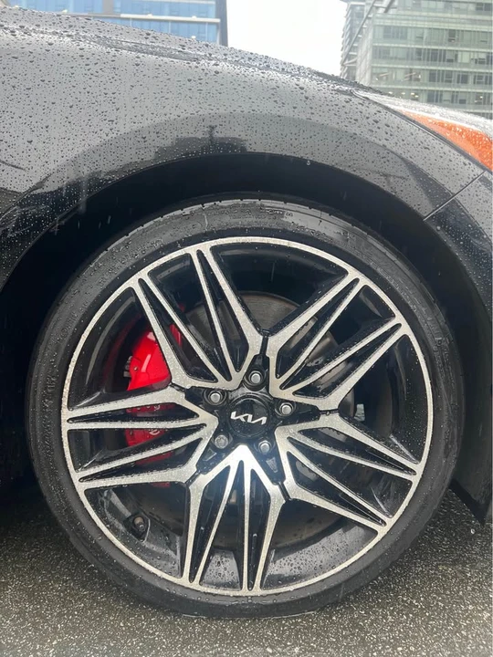 2023 Kia Stinger GT - Image 4 of 13