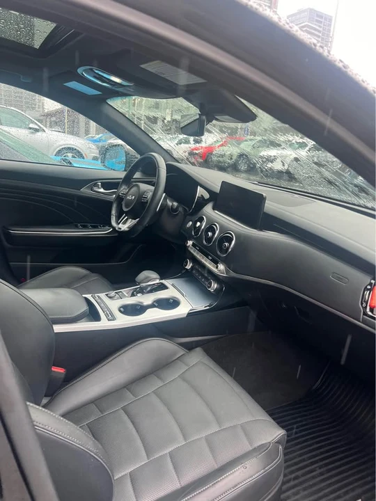 2023 Kia Stinger GT - Image 7 of 13