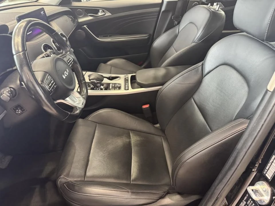 2023 Kia Stinger GT - Image 10 of 20