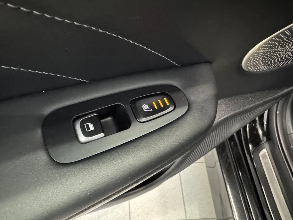 2023 Kia Stinger GT - Image 15 of 20
