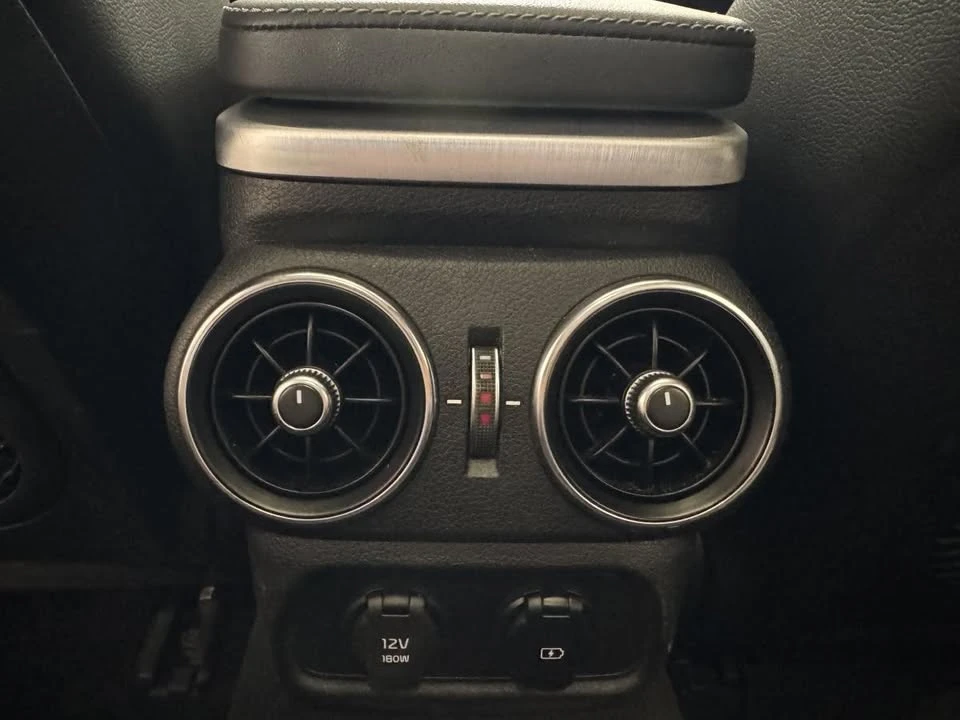 2023 Kia Stinger GT - Image 16 of 20