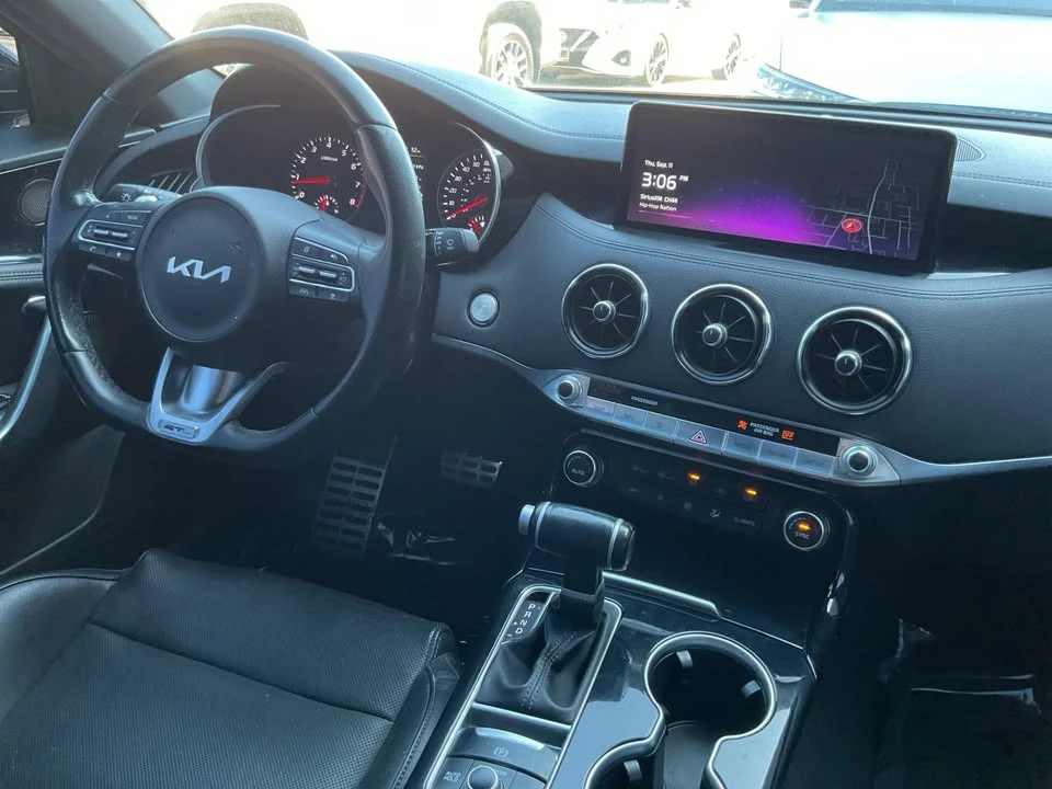 2023 Kia Stinger GT - Image 14 of 20
