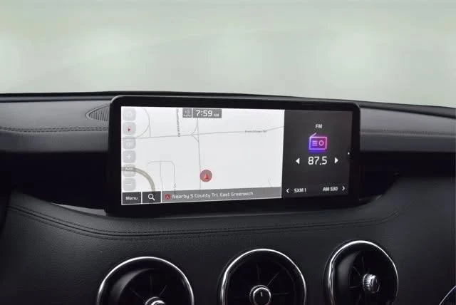 2023 Kia Stinger - Image 11 of 14