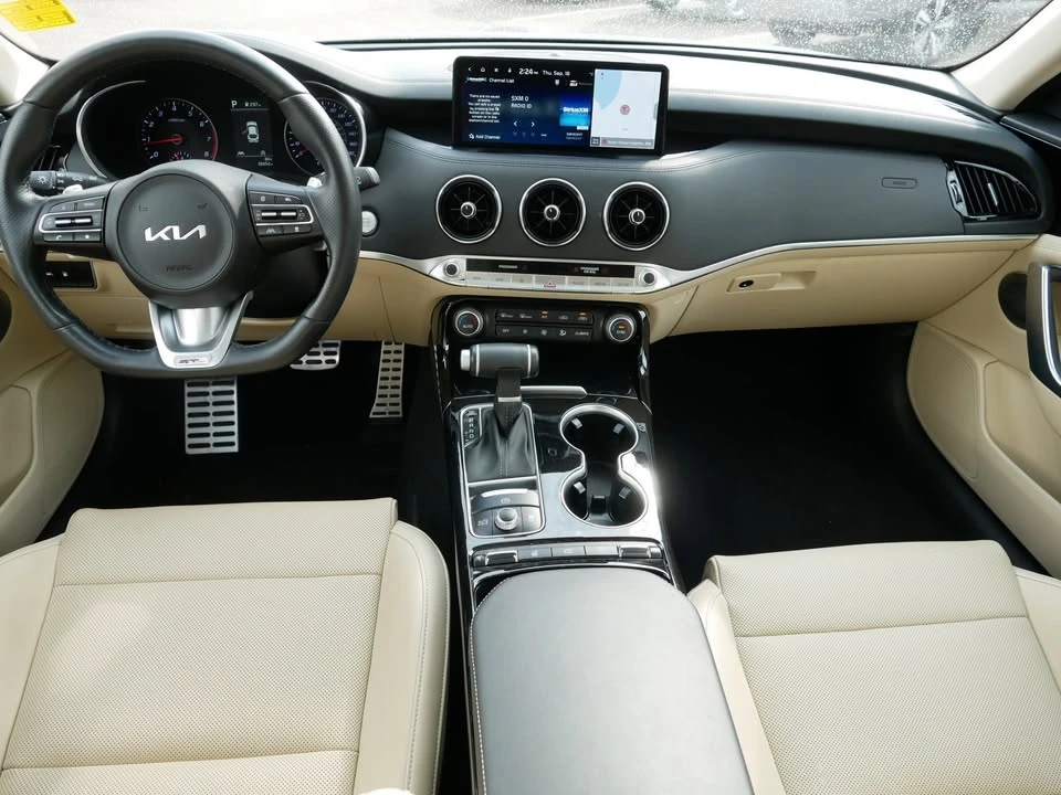 2023 Kia Stinger GT - Image 8 of 17