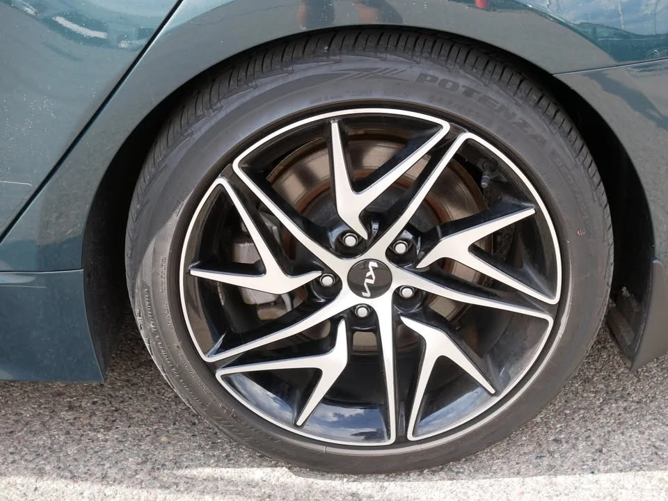 2023 Kia Stinger GT - Image 17 of 17