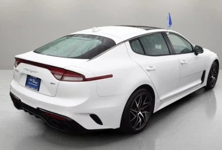 2023 Kia Stinger - Image 2 of 14