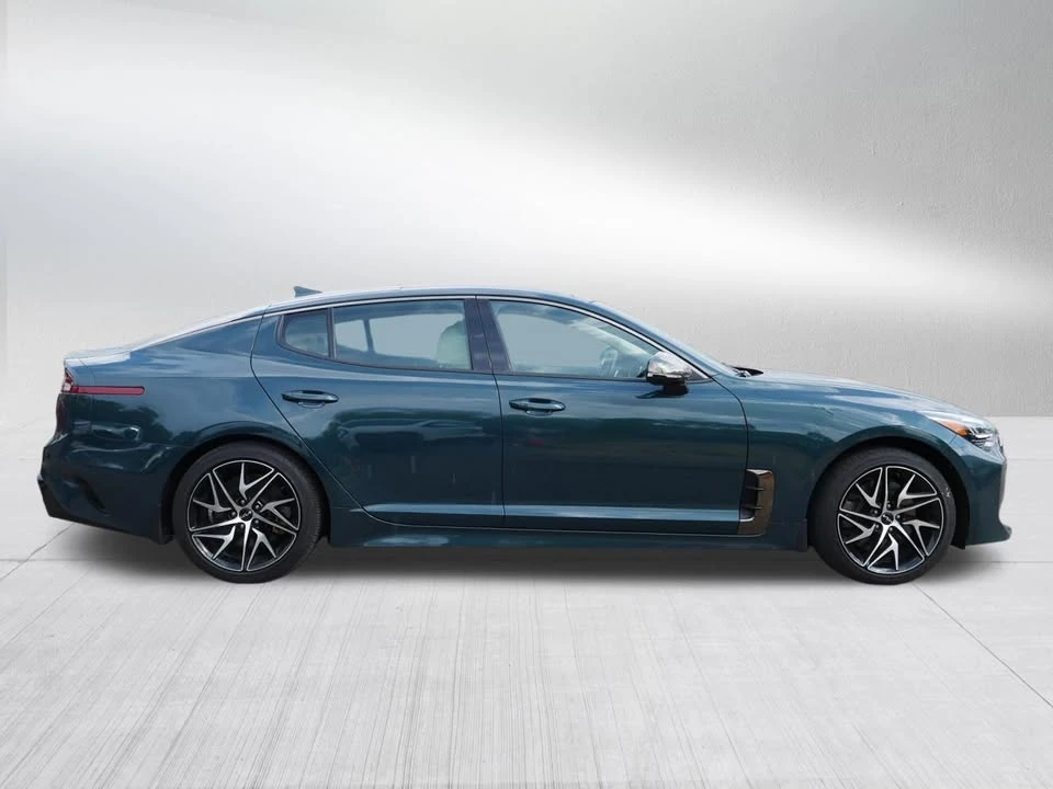 2023 Kia Stinger GT - Image 4 of 17