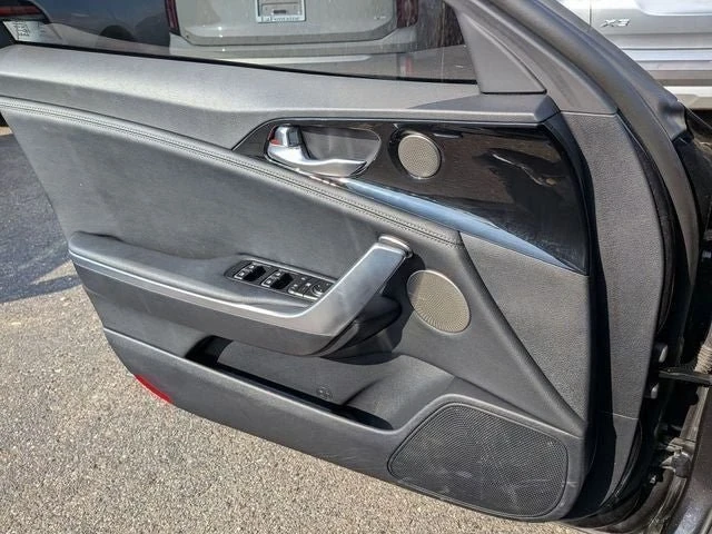 2023 Kia Stinger - Image 13 of 19