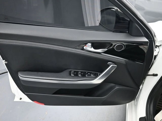 2023 Kia Stinger - Image 14 of 14