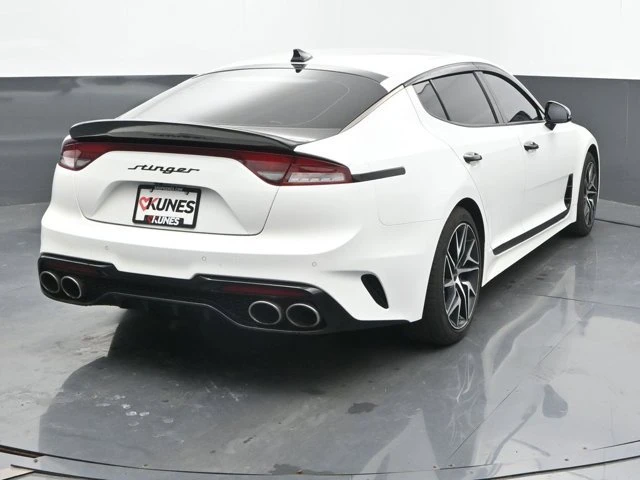 2023 Kia Stinger - Image 9 of 14