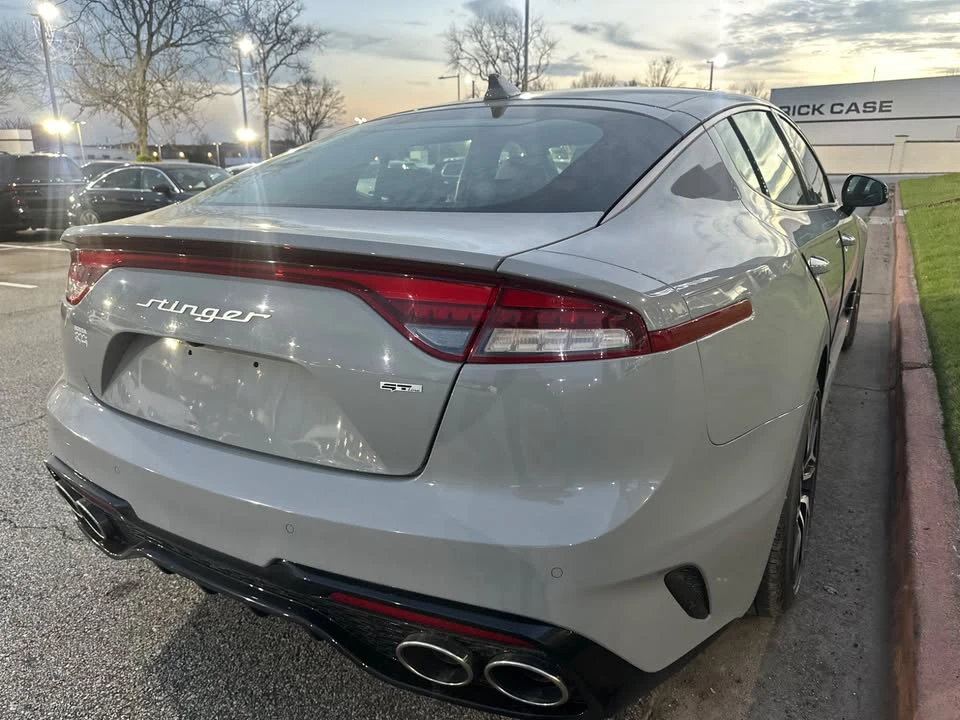 2023 Kia Stinger - Image 4 of 6