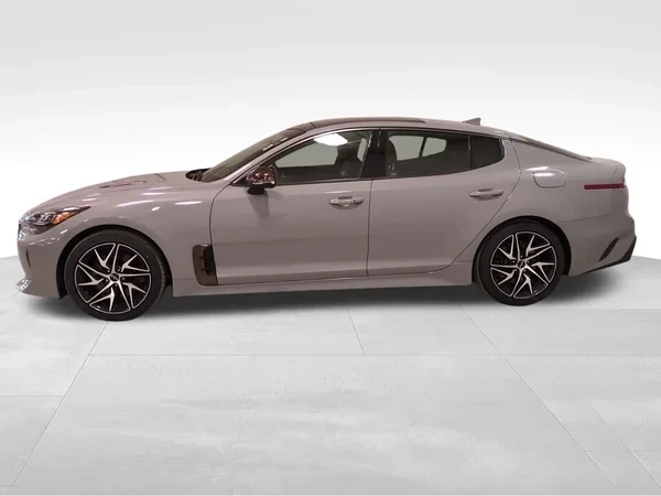 2023 Kia Stinger - Image 5 of 18