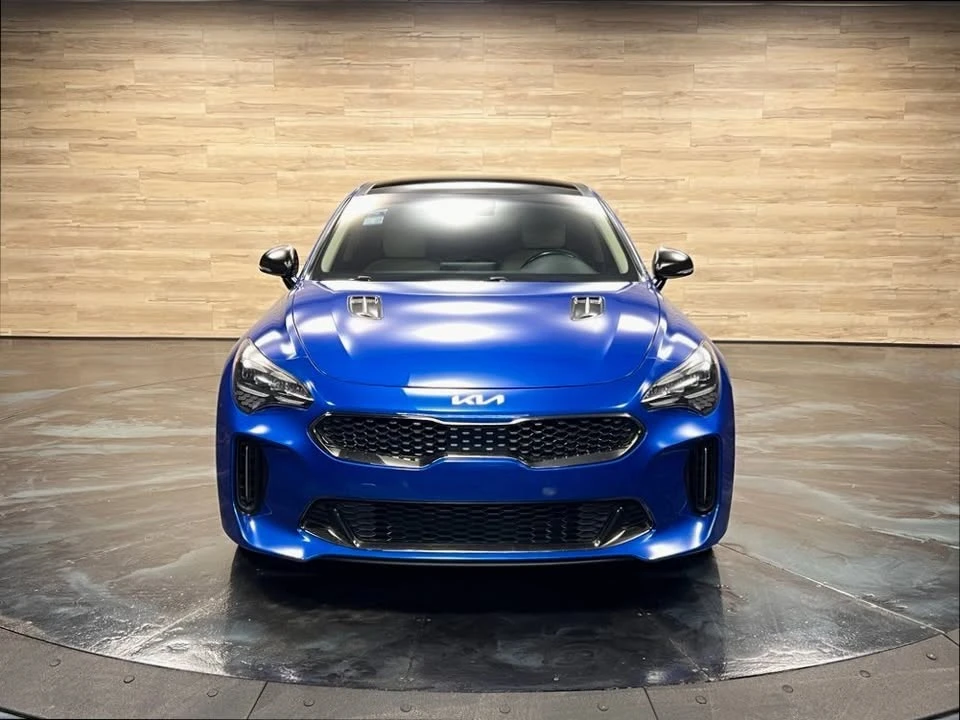 2023 Kia Stinger - Image 8 of 20