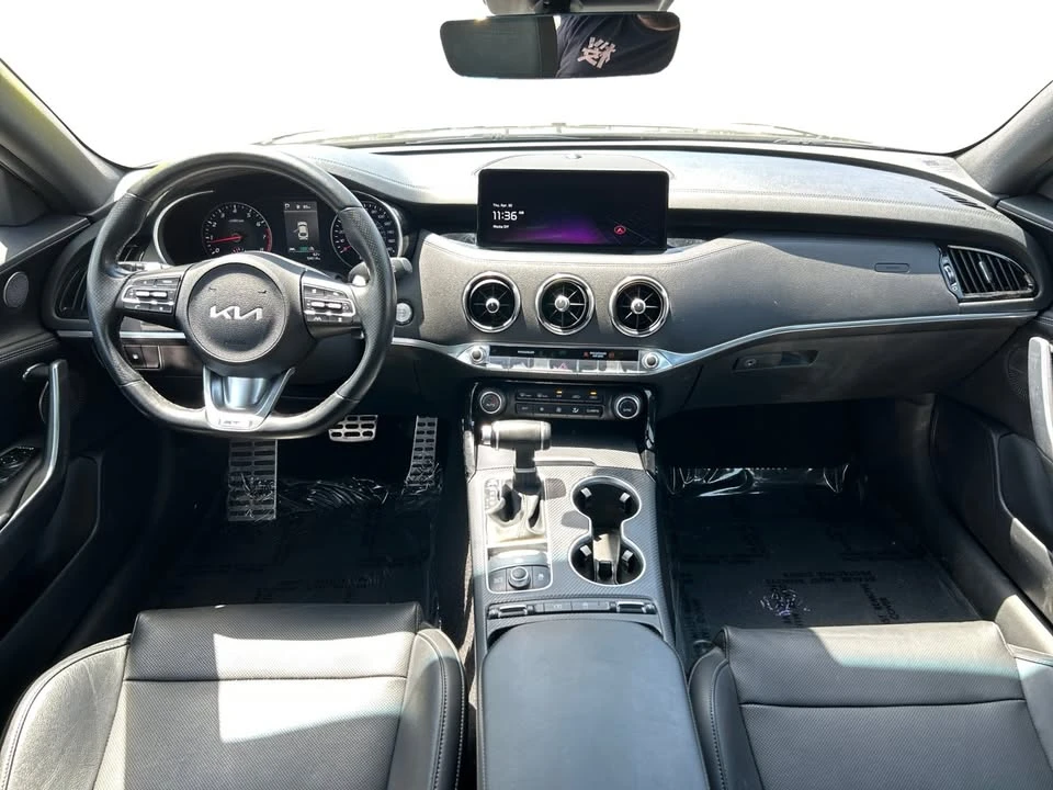 2023 Kia Stinger - Image 10 of 19