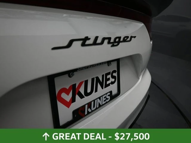 2023 Kia Stinger - Image 15 of 18