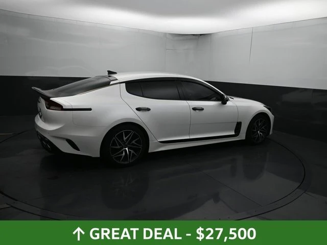 2023 Kia Stinger - Image 13 of 18