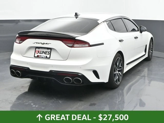 2023 Kia Stinger - Image 9 of 18
