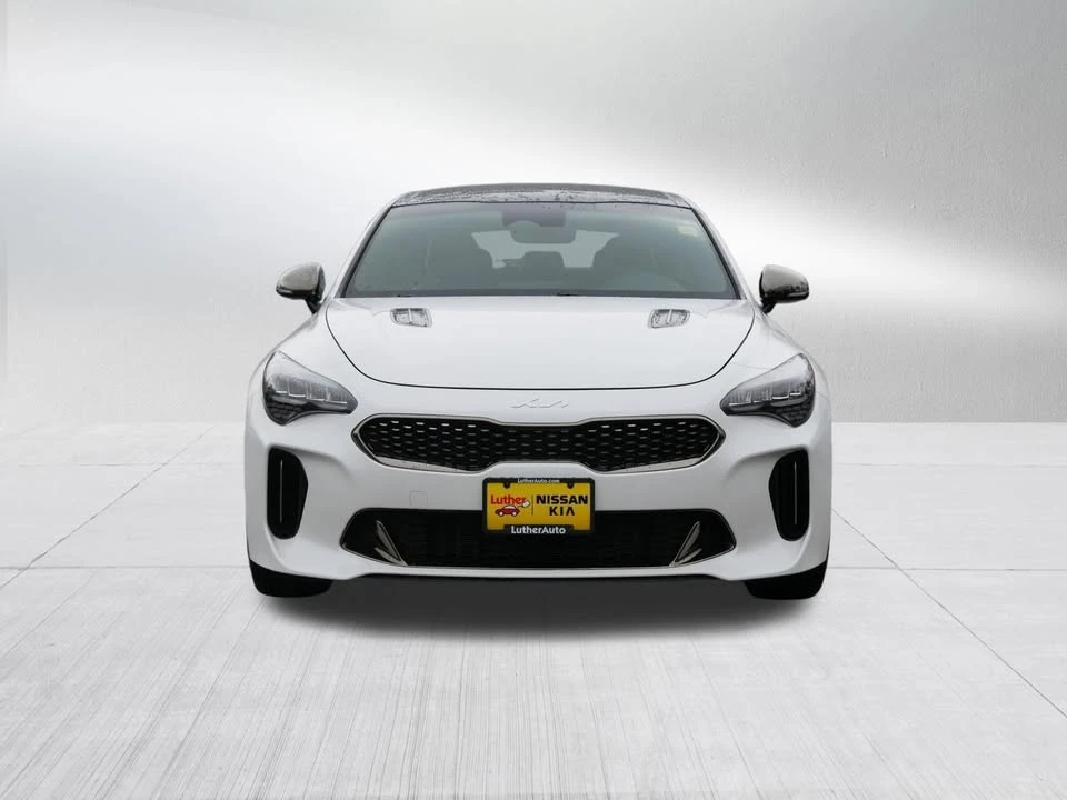 2023 Kia Stinger - Image 2 of 19