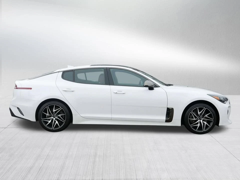 2023 Kia Stinger - Image 4 of 19
