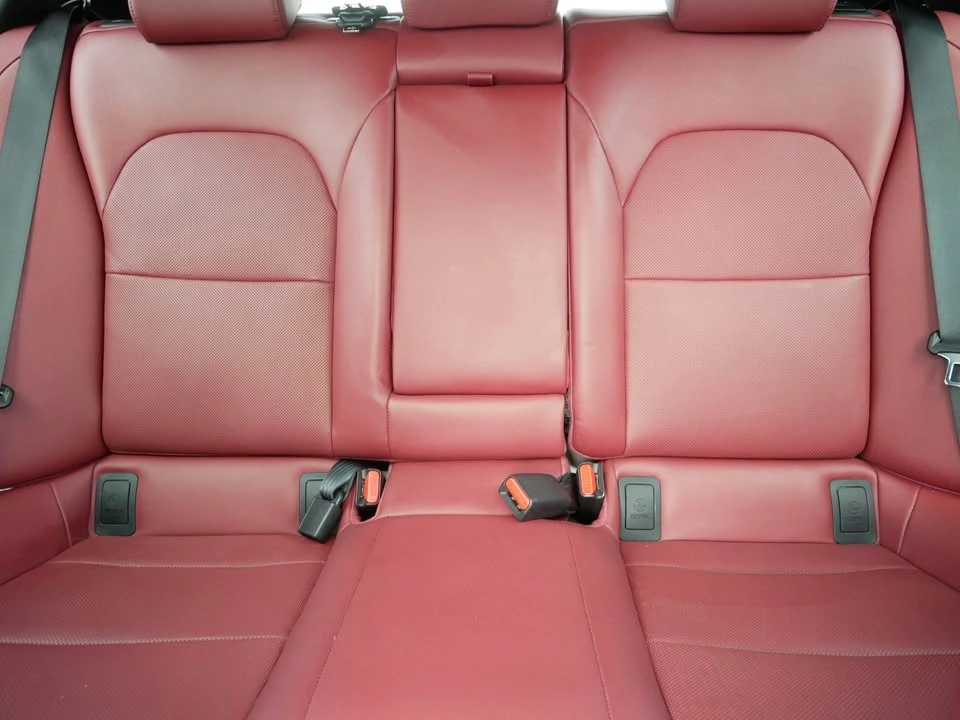 2023 Kia Stinger - Image 14 of 19