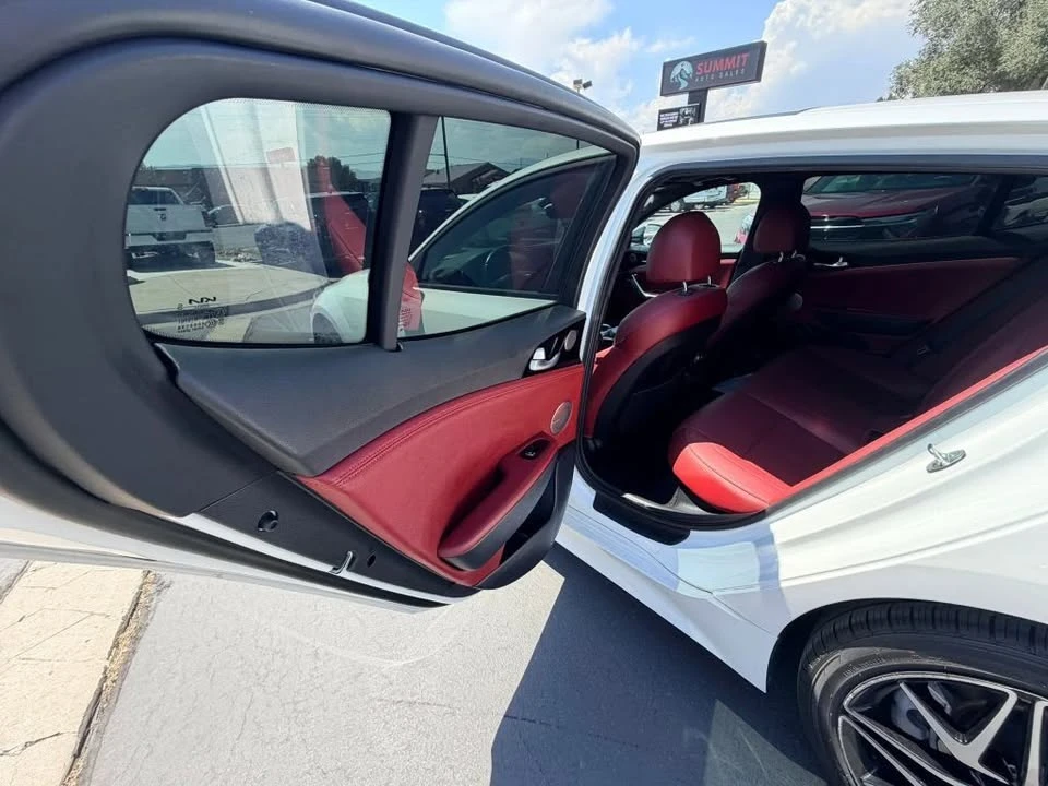 2023 Kia Stinger GT - Image 15 of 20
