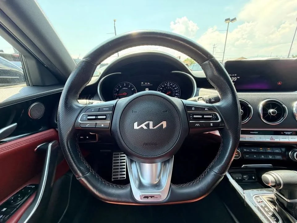 2023 Kia Stinger GT - Image 11 of 20
