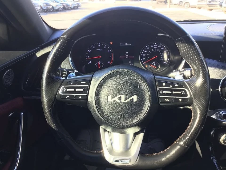 2023 Kia Stinger - Image 5 of 11