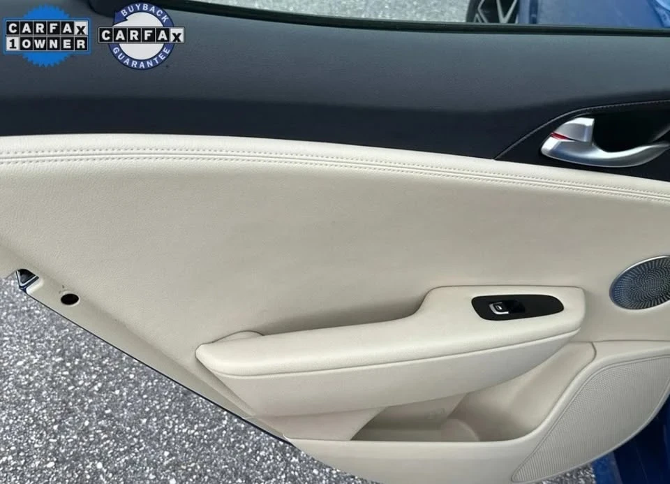 2023 Kia Stinger - Image 11 of 12