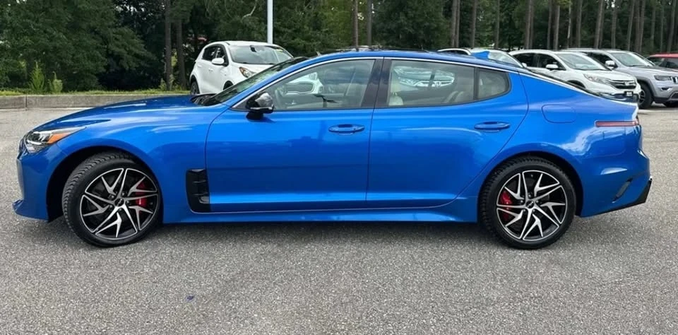 2023 Kia Stinger - Image 3 of 12