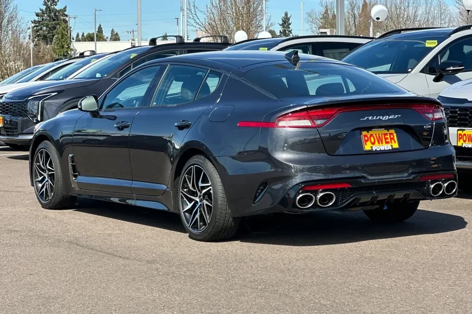 2023 Kia Stinger - Image 5 of 20