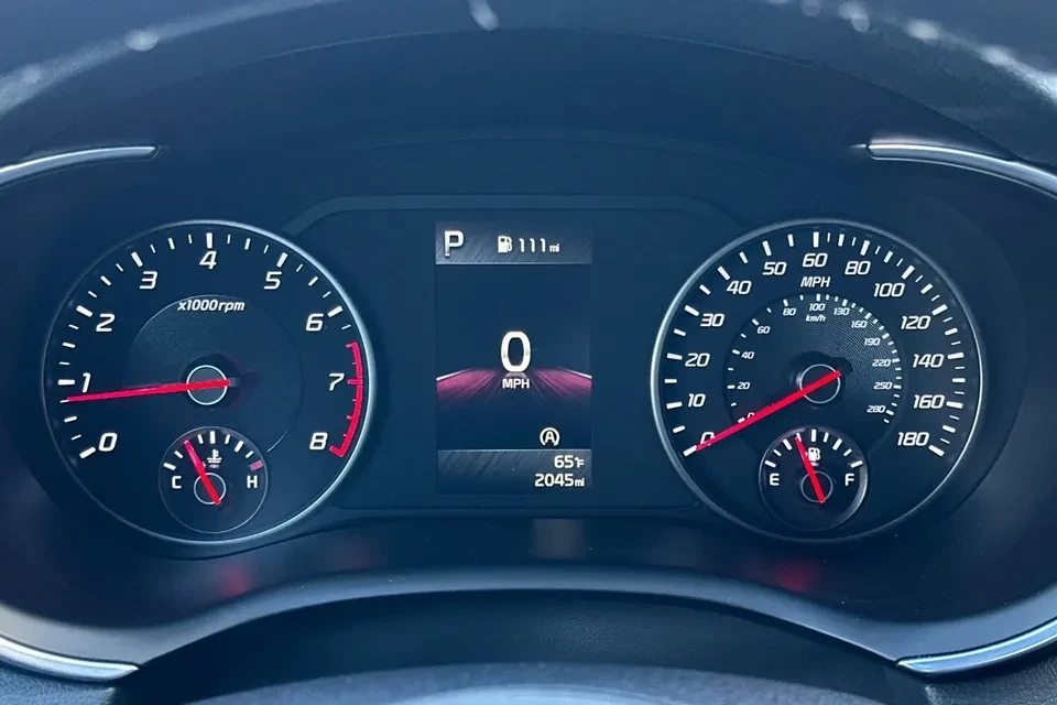 2023 Kia Stinger - Image 19 of 20