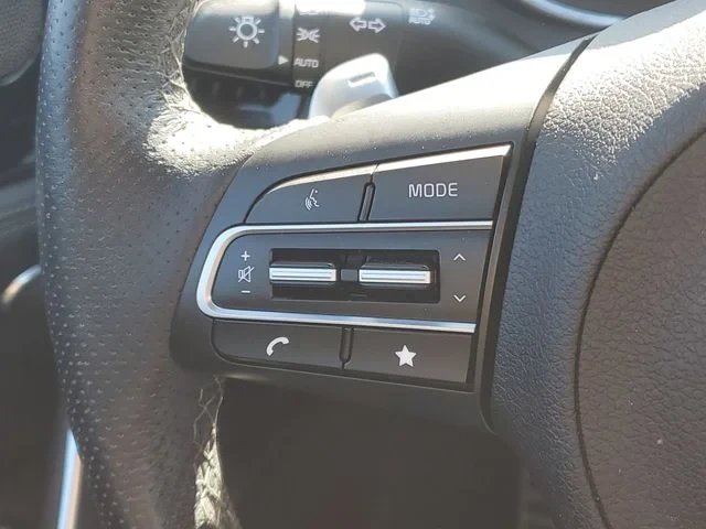 2023 Kia Stinger - Image 15 of 19