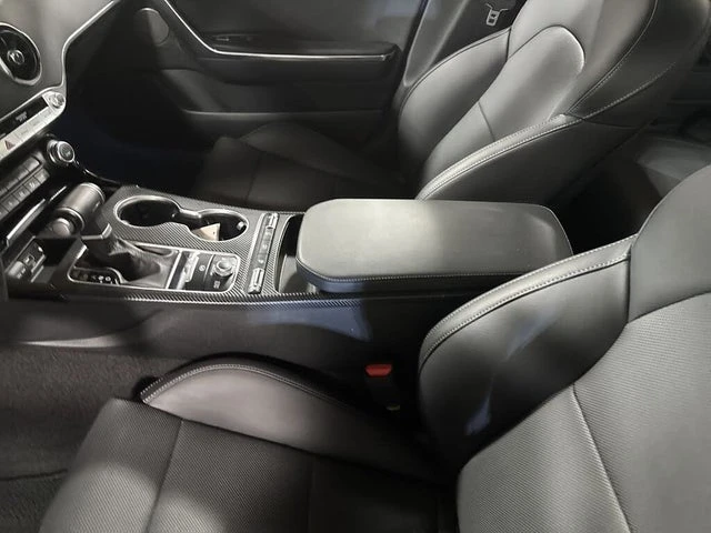 2023 Kia Stinger - Image 16 of 19