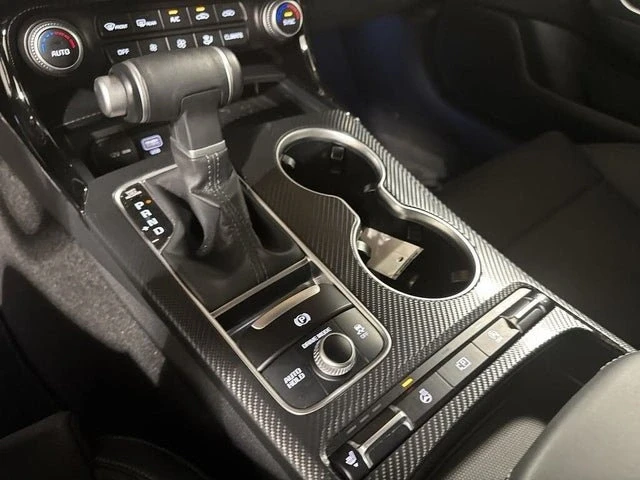 2023 Kia Stinger - Image 15 of 20