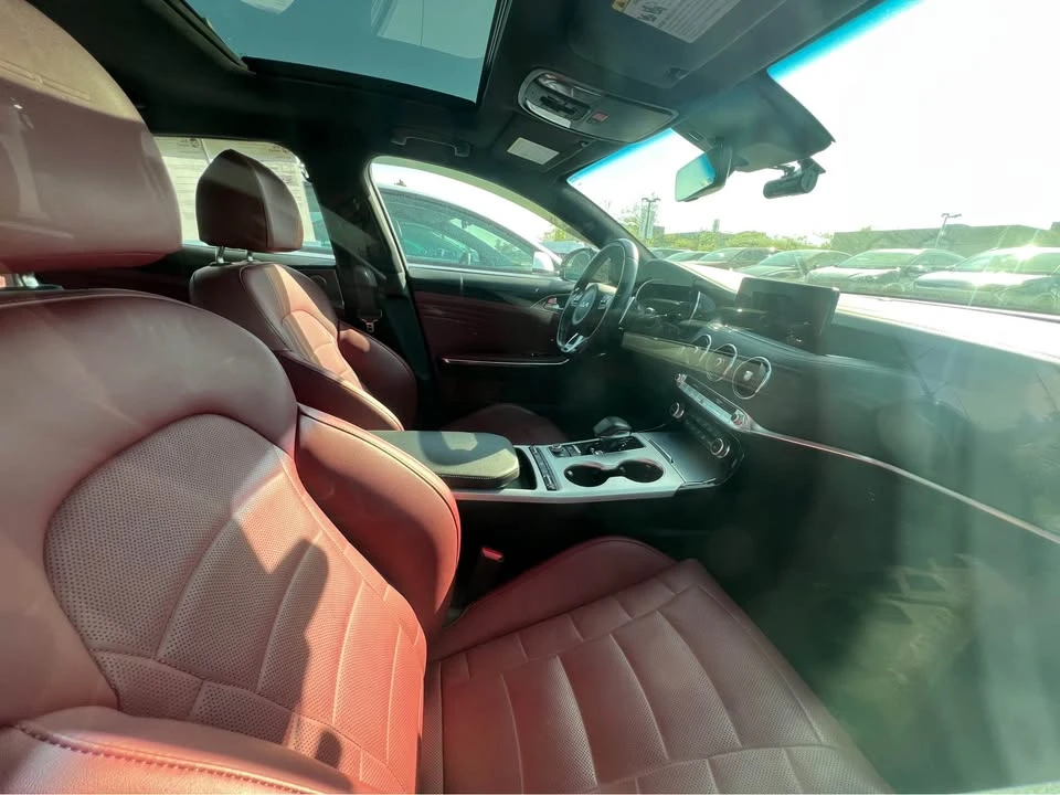 2023 Kia Stinger - Image 4 of 4
