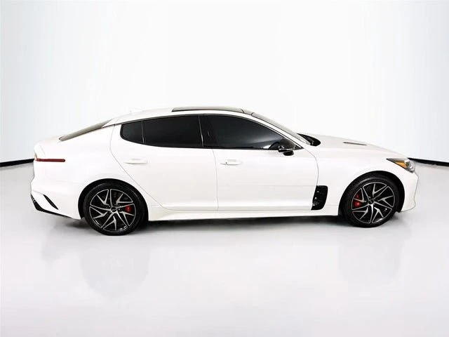 2023 Kia Stinger - Image 8 of 19