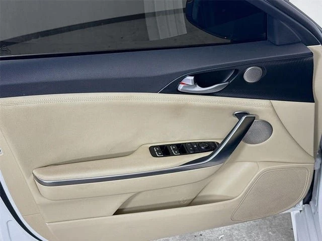 2023 Kia Stinger - Image 15 of 19